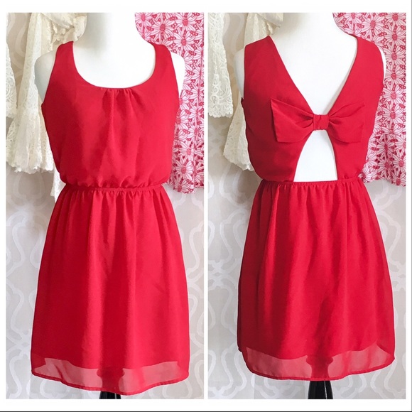 Nordstrom Dresses & Skirts - Red Sweetheart Back Bow Dress